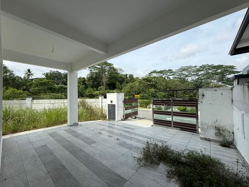Rumah Kluster untuk Dijual di Taman Bestari Indah (Ulu Tiram) - Annie Low - Exterior - PropertyGuru.com.my