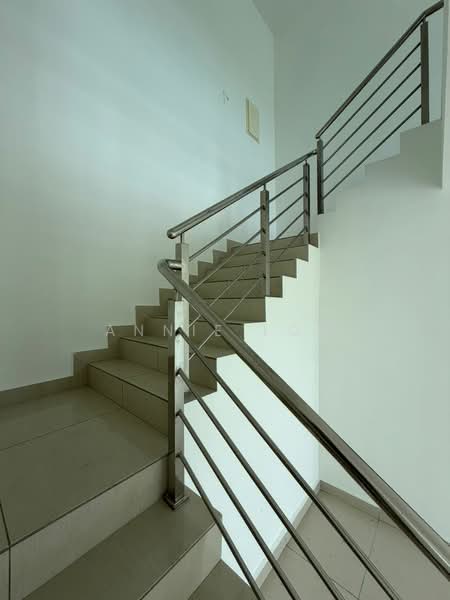 Rumah Kluster untuk Dijual di Taman Bestari Indah (Ulu Tiram) - Annie Low - Interior - PropertyGuru.com.my