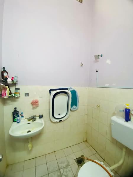 Rumah Teres untuk Dijual di Bandar Baru Nilai (Nilai) - Muhammed Nazri bin Mustapha - Bathroom - PropertyGuru.com.my
