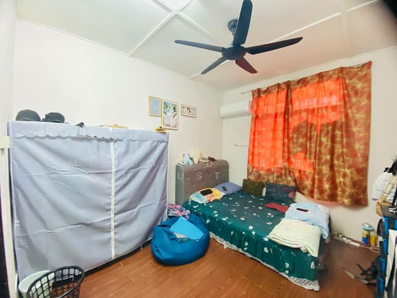 Rumah Teres untuk Dijual di Bandar Baru Nilai (Nilai) - Muhammed Nazri bin Mustapha - Bedroom - PropertyGuru.com.my