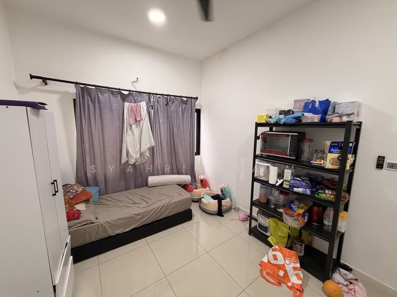 Rumah Teres 2 Tingkat untuk Dijual di Taman Cahaya Alam (Shah Alam) - Syahrim Naim - Bedroom - PropertyGuru.com.my