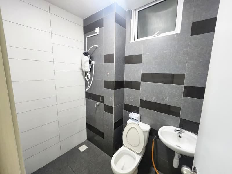 Condominium for Rent at The Sky @ Tripark - Darren Cham - Bathroom - PropertyGuru.com.my