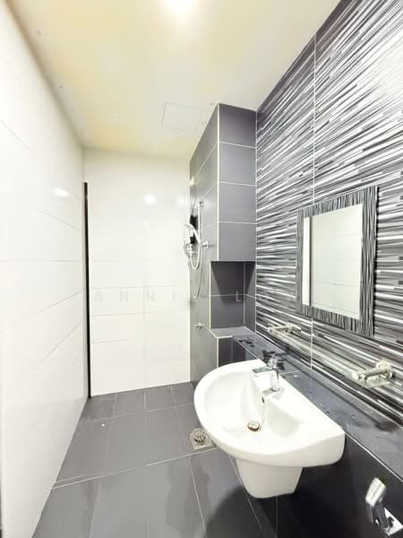 Servis Apartment untuk Dijual di Citywoods - Annie Low - Bathroom - PropertyGuru.com.my