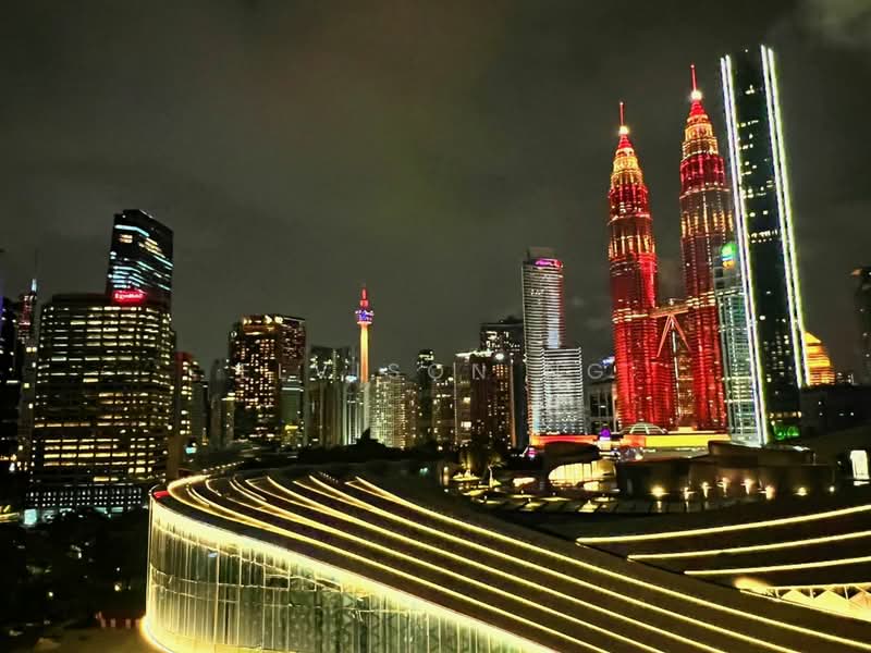 Service Residence for Rent at The Oval - Elvison Ng - night view - PropertyGuru.com.my