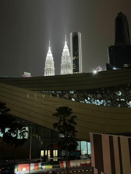 Service Residence for Rent at The Oval - Elvison Ng - night view - PropertyGuru.com.my