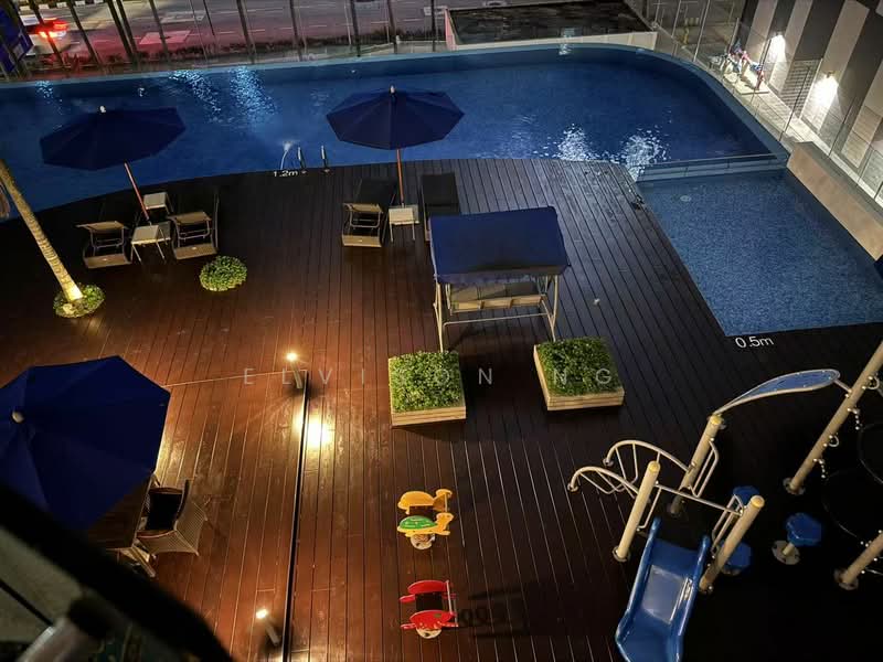 Service Residence for Rent at The Oval - Elvison Ng - Pool - PropertyGuru.com.my