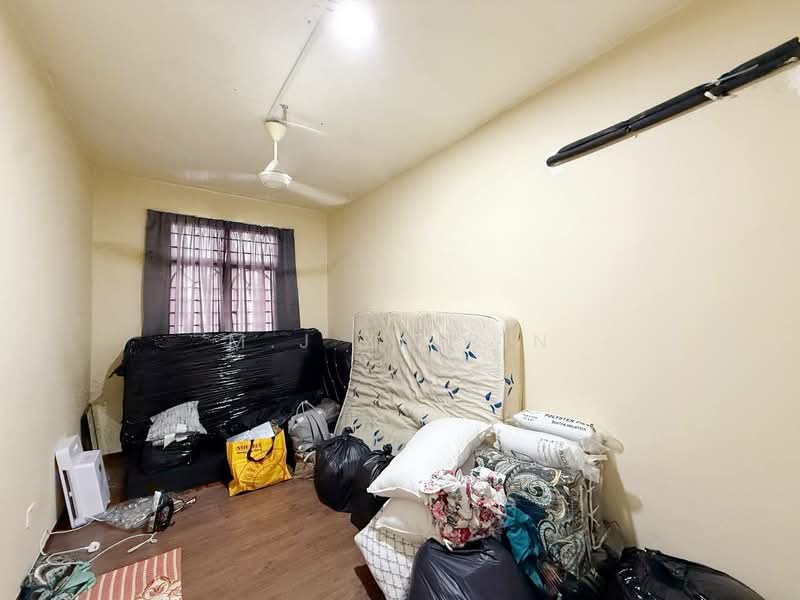 Apartment for Sale at Sri Wira Rivera Rise - M.J Zairin - Living Room - PropertyGuru.com.my