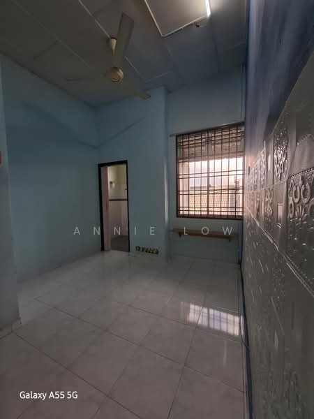 2.5-storey Terraced House for Sale in Taman Pulai Utama (Skudai) - Annie Low - Interior - PropertyGuru.com.my