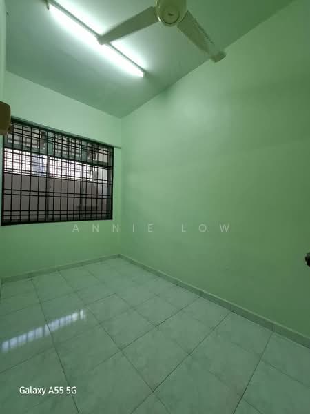 2.5-storey Terraced House for Sale in Taman Pulai Utama (Skudai) - Annie Low - Interior - PropertyGuru.com.my