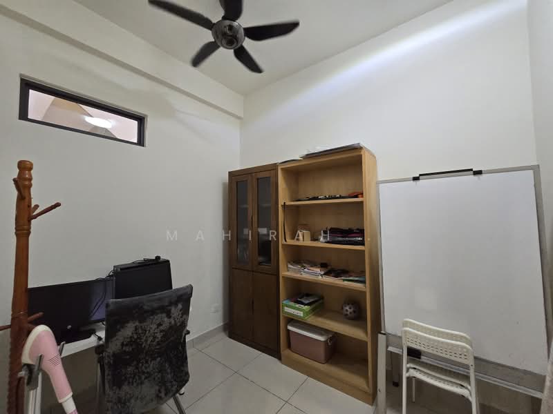 2-storey Terraced House for Sale in Semenyih (Selangor) - Mahirah . - Study - PropertyGuru.com.my