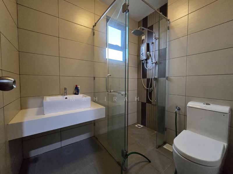 2-storey Terraced House for Sale in Semenyih (Selangor) - Mahirah . - Bathroom - PropertyGuru.com.my