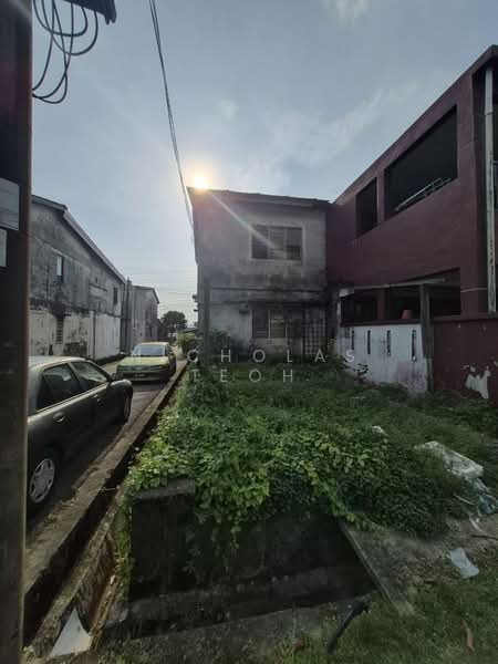 2-storey Terraced House for Sale in Taman Sri Buloh (Sungai Buloh) - Nicholas Teoh - Exterior - PropertyGuru.com.my