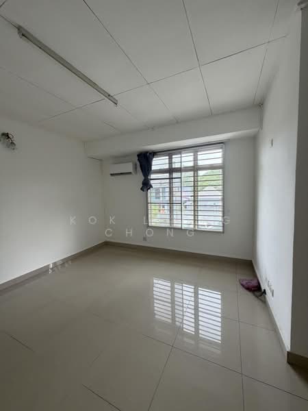 Rumah Teres 2 Tingkat untuk Dijual di Bandar Putra Permai (Seri Kembangan) - Kok Loong Chong - PropertyGuru.com.my