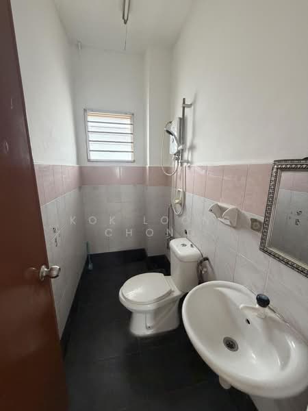 Rumah Teres 2 Tingkat untuk Dijual di Bandar Putra Permai (Seri Kembangan) - Kok Loong Chong - PropertyGuru.com.my