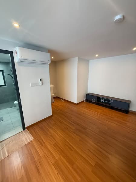 Servis Apartment untuk Disewa di Atwater : Service Residences - Elcoln Leong - Bathroom - PropertyGuru.com.my