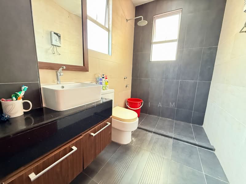 Zero-Lot Bungalow for Sale in Seri Kembangan (Selangor) - Siti Mariam - PropertyGuru.com.my