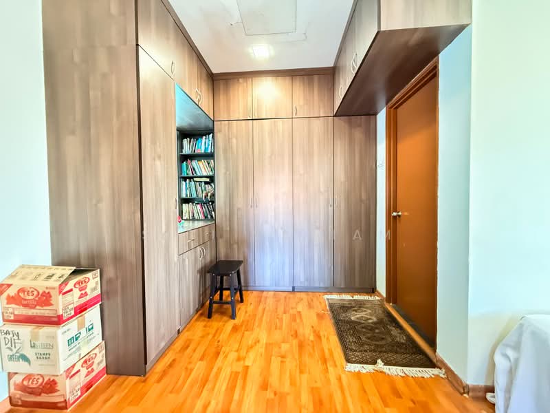 Zero-Lot Bungalow for Sale in Seri Kembangan (Selangor) - Siti Mariam - PropertyGuru.com.my