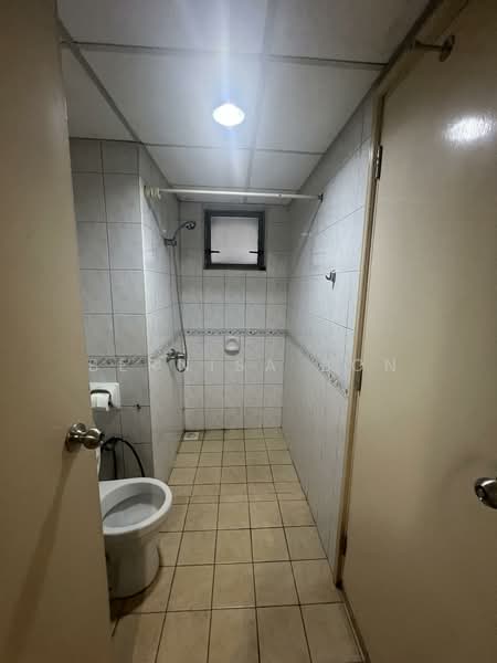 Condominium for Sale at Laman Suria - Bernisa Bon - Bathroom - PropertyGuru.com.my