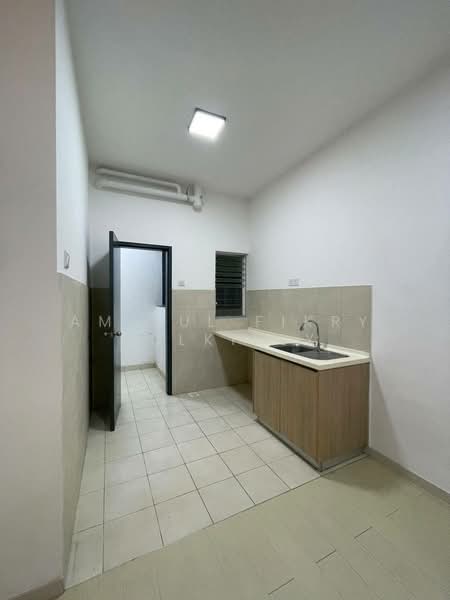 Pangsapuri untuk Disewa di Selangorku Pr1ma Lakefront Homes - Amirul Fikry Zulkifly - Kitchen - PropertyGuru.com.my