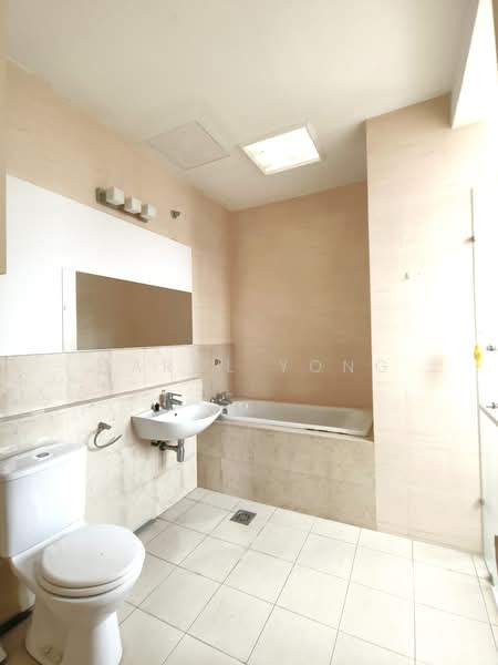 Rumah Berkembar untuk Dijual di Mutiara Seputeh (Seputeh) - Carol Yong - Bathroom - PropertyGuru.com.my