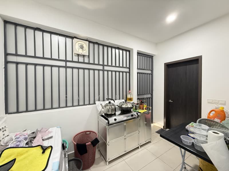 2-storey Terraced House for Sale in Bandar Bukit Raja (Klang) - Calvin Lim - Kitchen - PropertyGuru.com.my