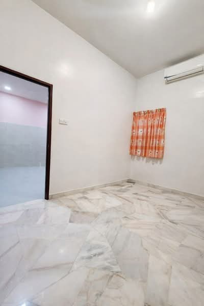 2-storey Terraced House for Sale in Taman Sri Putri (Skudai) - Louis Yeo - Interior - PropertyGuru.com.my