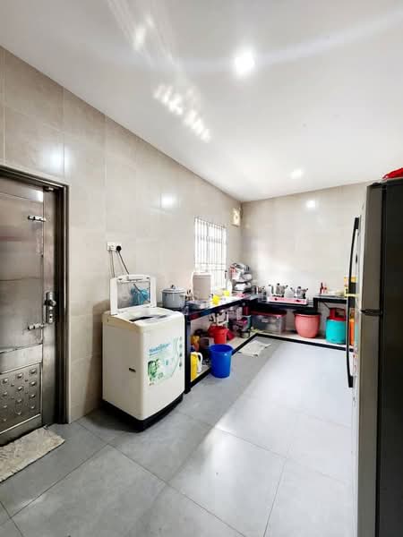 2-storey Terraced House for Sale in Taman Sri Putri (Skudai) - Louis Yeo - Kitchen - PropertyGuru.com.my
