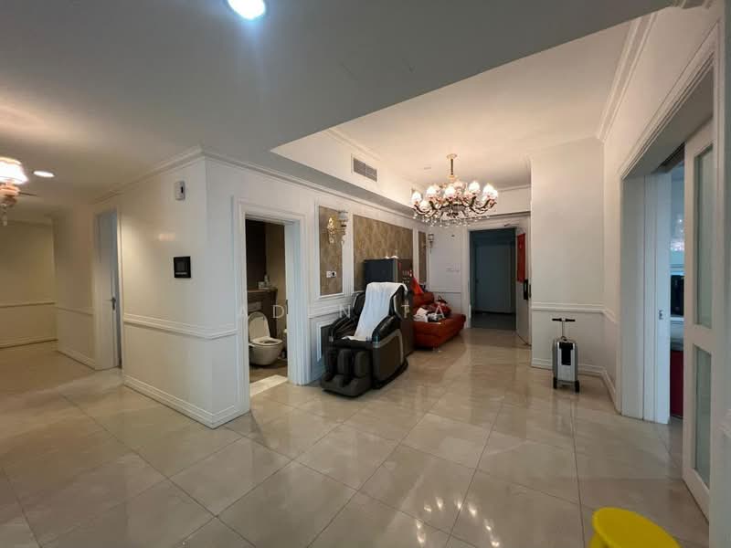 Kondominium untuk Dijual di 10 Mont Kiara @ MK10 - Aden Tai - Living Room - PropertyGuru.com.my