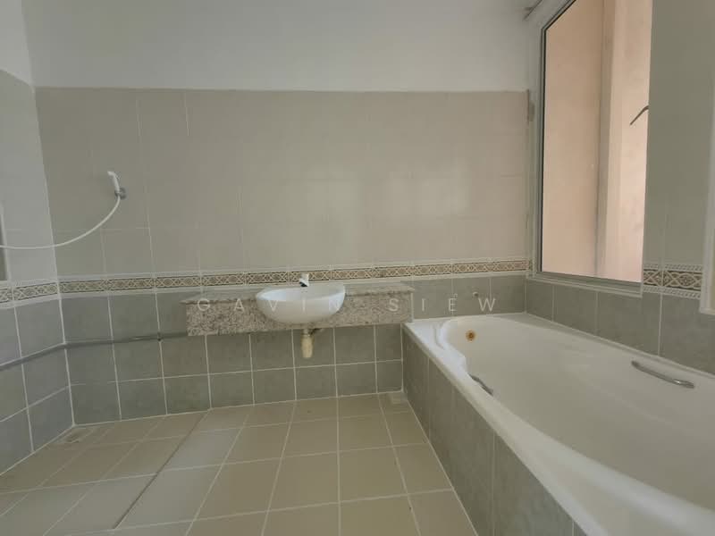 2-storey Terraced House for Sale in Taman Sri Pulai Perdana (Skudai) - Gavin Siew - Bathroom - PropertyGuru.com.my