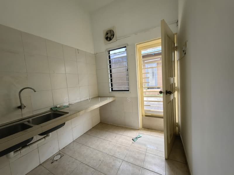 2-storey Terraced House for Sale in Taman Sri Pulai Perdana (Skudai) - Gavin Siew - Kitchen - PropertyGuru.com.my