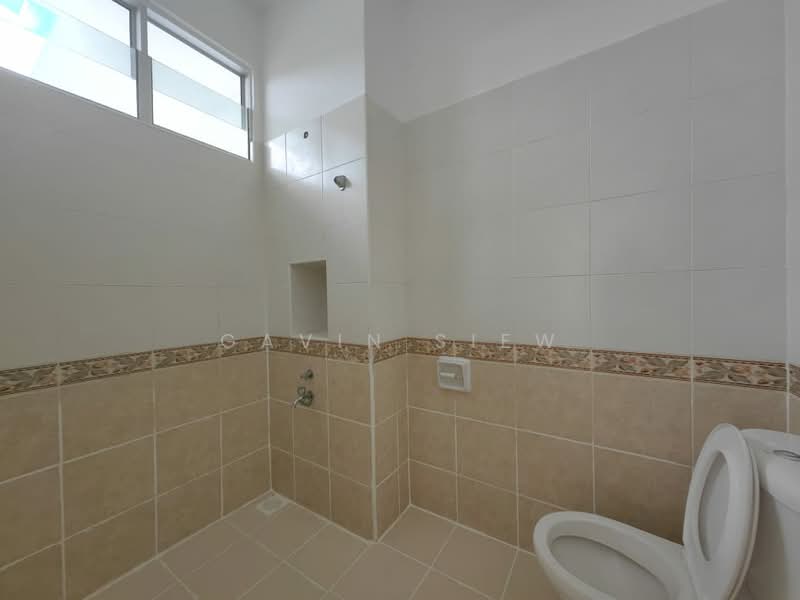 2-storey Terraced House for Sale in Taman Sri Pulai Perdana (Skudai) - Gavin Siew - Bathroom - PropertyGuru.com.my