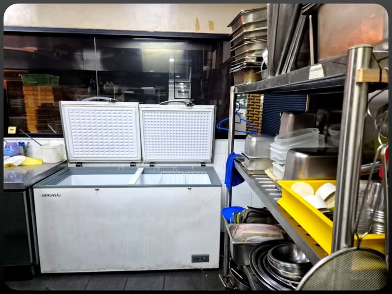Shop for Rent in Petaling Jaya (Selangor) - Henry Lim - Kitchen - PropertyGuru.com.my