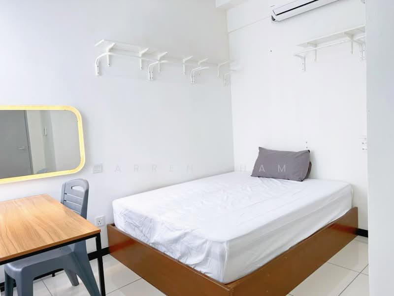 Servis Apartment untuk Dijual di Luminari - Darren Cham - Bedroom - PropertyGuru.com.my