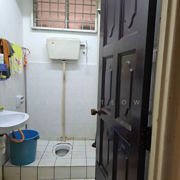 2-storey Terraced House for Sale in Taman Putra Perdana (Puchong) - Simon Teow - Bathroom - PropertyGuru.com.my