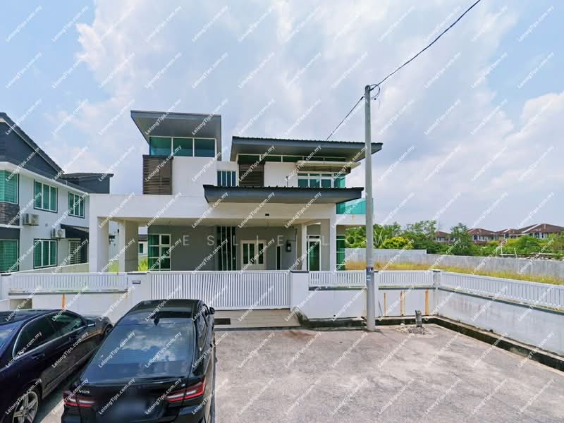 Rumah Banglo untuk Dijual di Desa Manjung Raya (Lumut) - Leslie Low - PropertyGuru.com.my