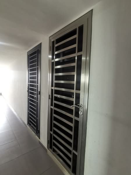 Servis Apartment untuk Disewa di Twin Tower Residence - Alex How - Corridor - PropertyGuru.com.my