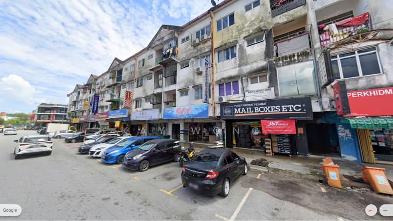 Shop / Office for Rent in Taman Sri Serdang (Seri Kembangan) - Kay Wong - Exterior - PropertyGuru.com.my