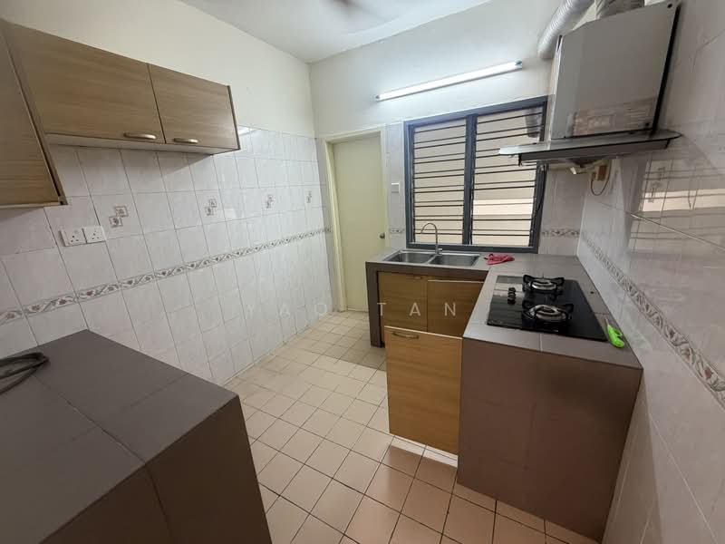 Apartment for Rent at Pangsapuri Kelana Impian - Yao Tan - Kitchen - PropertyGuru.com.my