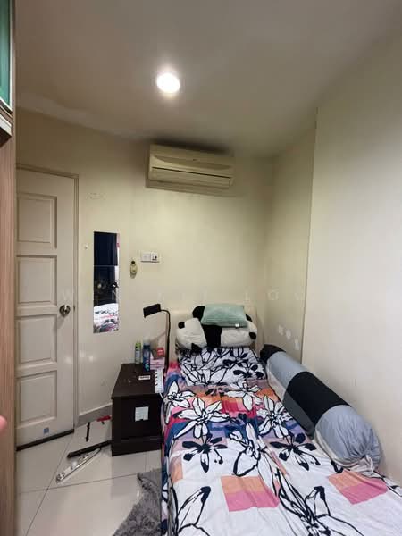 Condominium for Rent at Sri Emas - Win Kit Look - Bedroom - PropertyGuru.com.my