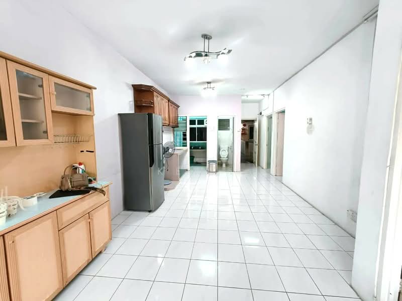 Pangsapuri untuk Dijual di Pangsapuri Cemara - Kew . - Kitchen - PropertyGuru.com.my