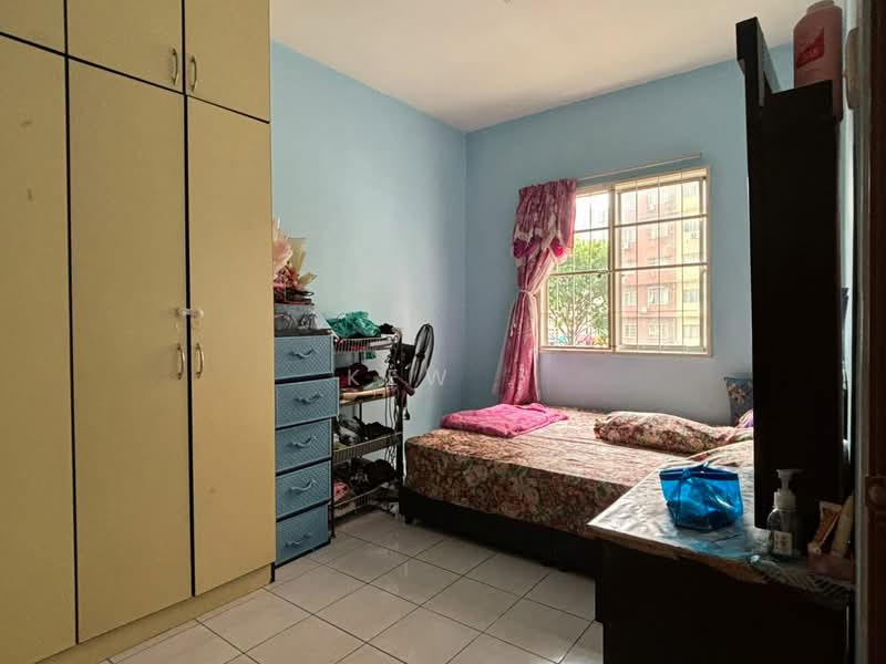 Pangsapuri untuk Dijual di Pangsapuri Cemara - Kew . - PropertyGuru.com.my