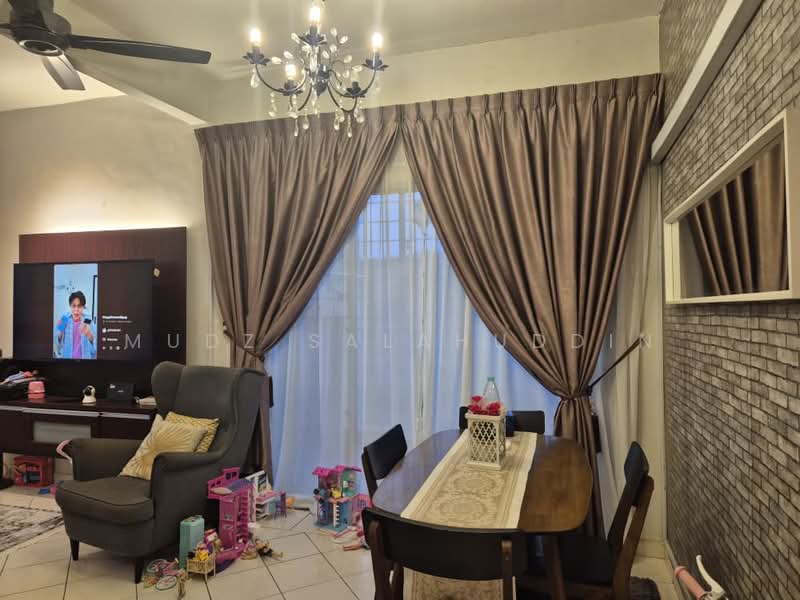 Apartment for Sale at Pangsapuri Seri Jati - Mudz Salahuddin - Living Room - PropertyGuru.com.my