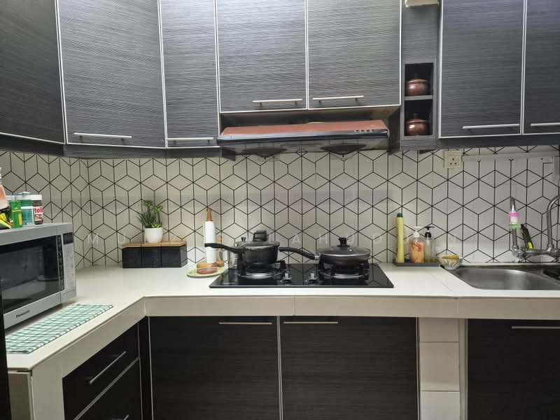 Apartment for Sale at Pangsapuri Seri Jati - Mudz Salahuddin - Kitchen - PropertyGuru.com.my