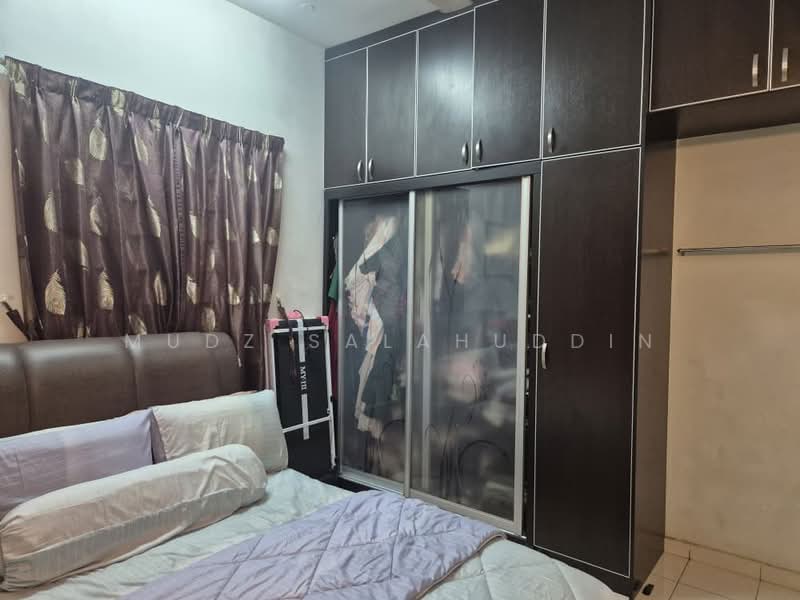 Apartment for Sale at Pangsapuri Seri Jati - Mudz Salahuddin - Bedroom - PropertyGuru.com.my