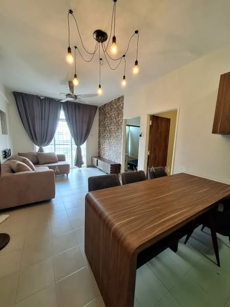 Pangsapuri untuk Disewa di Lake View Suites - Cassie Wang - Living Room - PropertyGuru.com.my