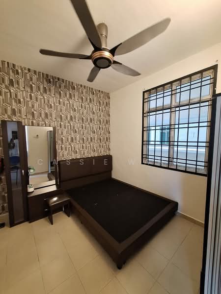 Pangsapuri untuk Disewa di Lake View Suites - Cassie Wang - Bedroom - PropertyGuru.com.my