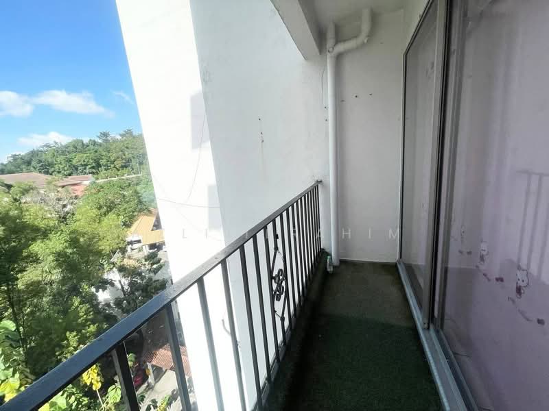Kondominium untuk Dijual di Pantai Hillpark 2 - Azli Ibrahim - Balcony - PropertyGuru.com.my