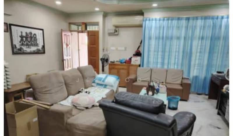 2-storey Terraced House for Sale in Sungai Nibong (Bayan Lepas) - Jeff Ooi - Living Room - PropertyGuru.com.my