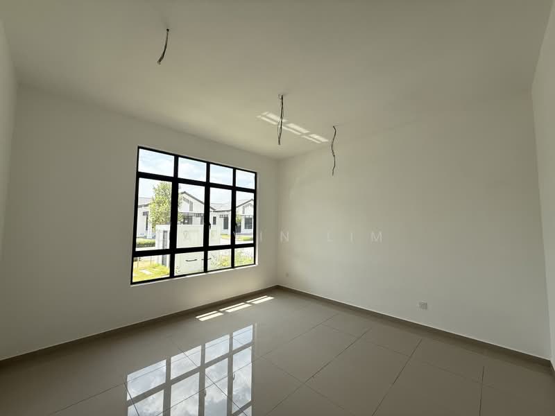 Rumah Teres 1 Tingkat untuk Dijual di Eco Grandeur (Puncak Alam) - Calvin Lim - PropertyGuru.com.my