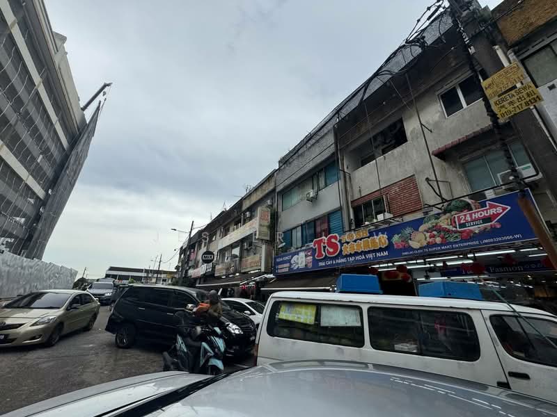 Shop for Rent in Johor Bahru (Johor) - Jesper Low - Exterior - PropertyGuru.com.my
